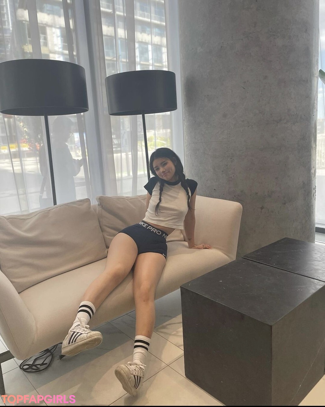 hannah kae ヌードモデル 画像