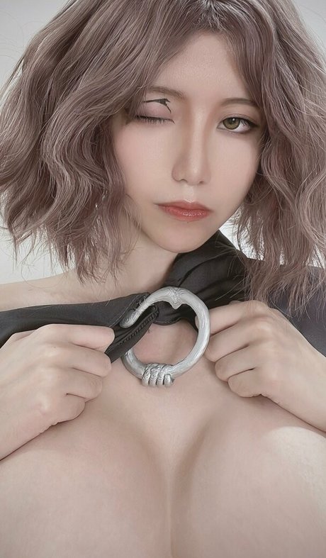 Ain Nguyen かわいいモデル 写真