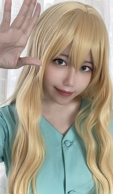 Ain Nguyen 美しい女優 写真