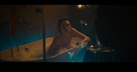 Nastasya Samburskaya ポルノスター エロティック 写真