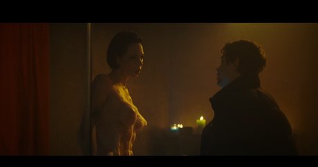 Nastasya Samburskaya スター ヌード 写真