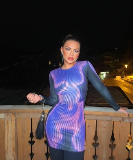 Vivi Wanderley ポルノスター 素敵 写真