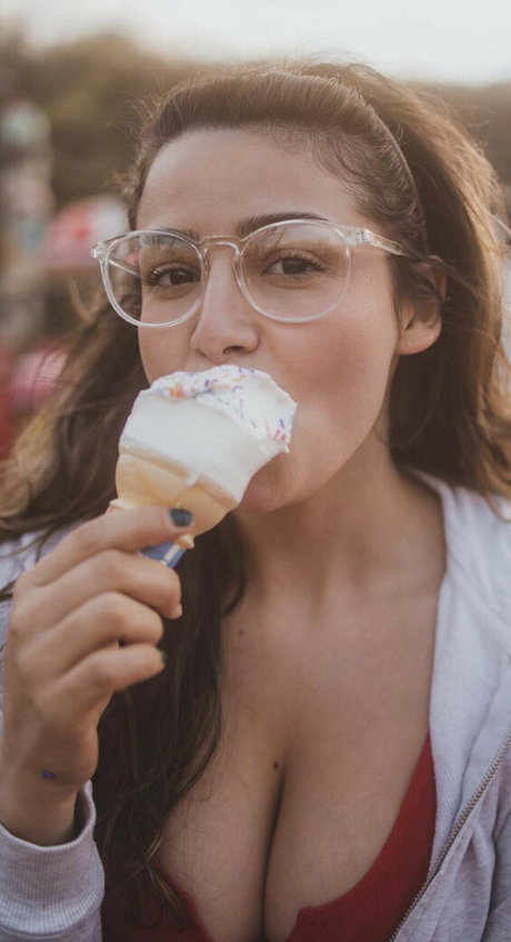 mnufo 高品質女優 写真