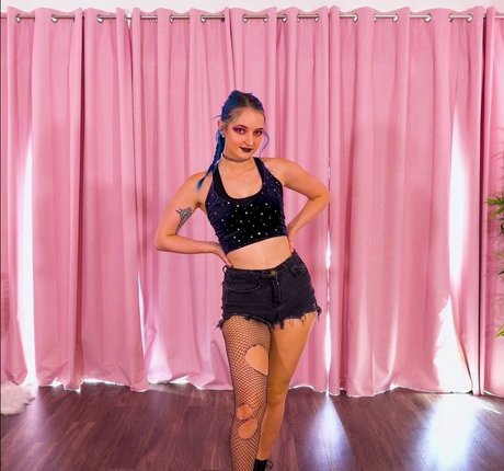 Littlesiha ヌード女優 画像