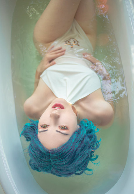 熟女コスプレOnlyFans ポルノグラフィック 画像