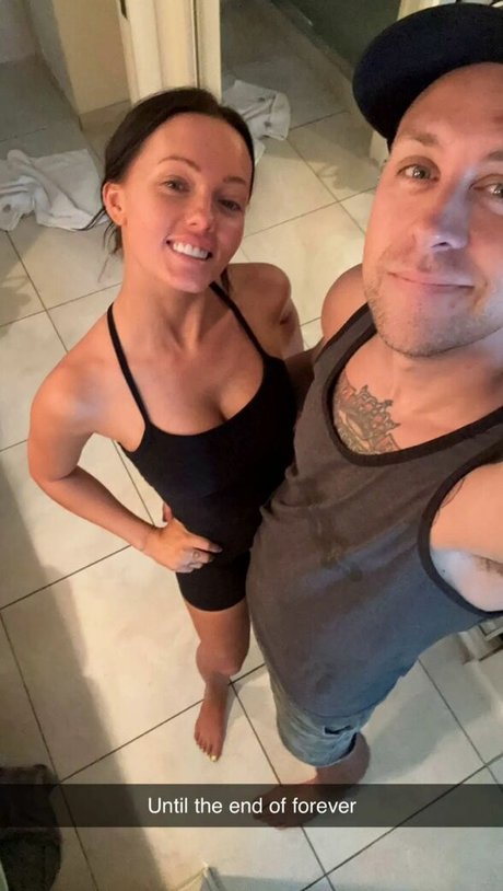 Brittney Atwood 裸のポルノスター 写真