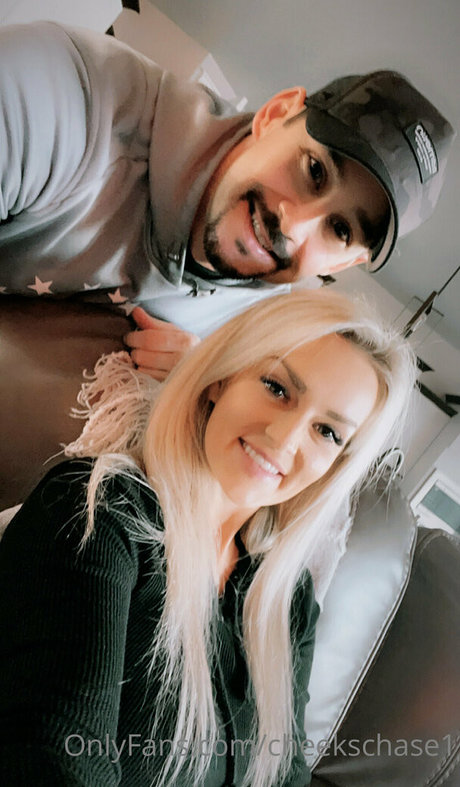 cheekschase1 最高のモデル 画像