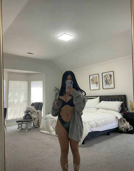 Joyce Zheng セックスモデル 写真