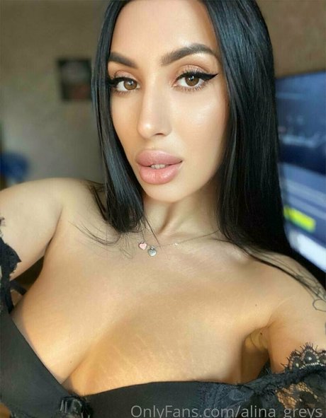 alina greys 完璧なスター 写真
