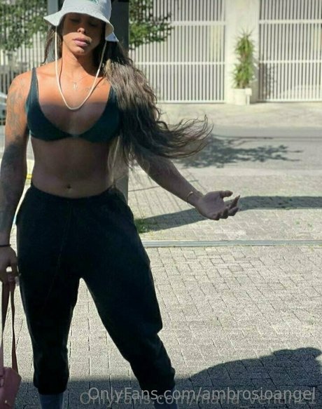 ambrosioangel セックス女優 画像