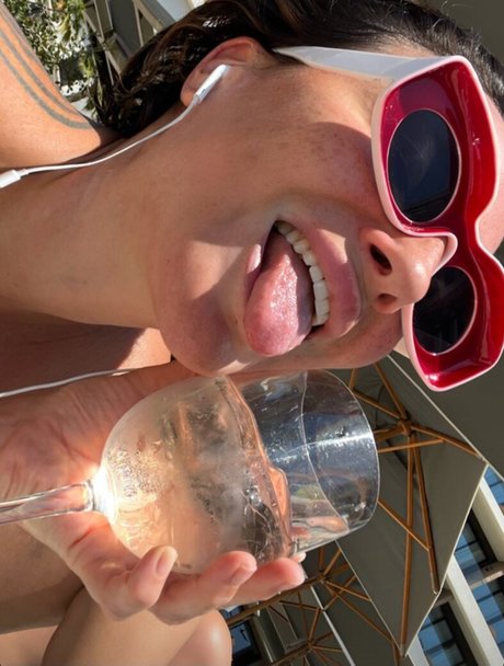 Gizzi Erskine ポルノスター セクシー 画像