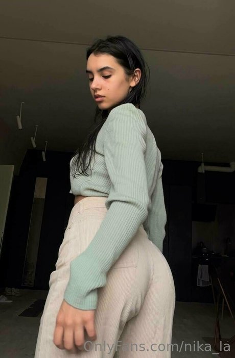 nika la トップスター 写真