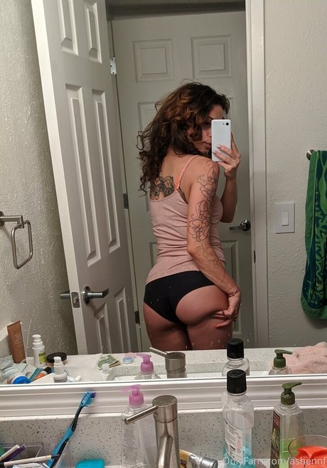 修道女オンリーファンズ ホットヌード 画像