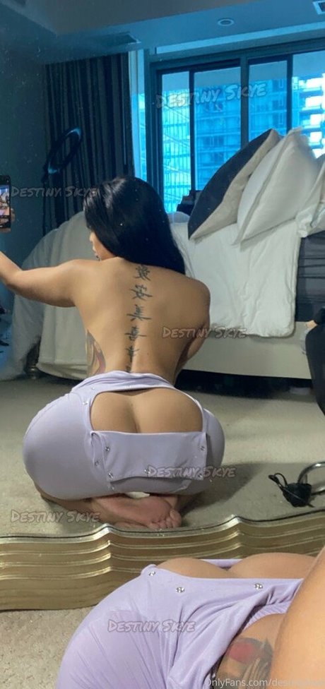 destinyskye ヌードスター 写真