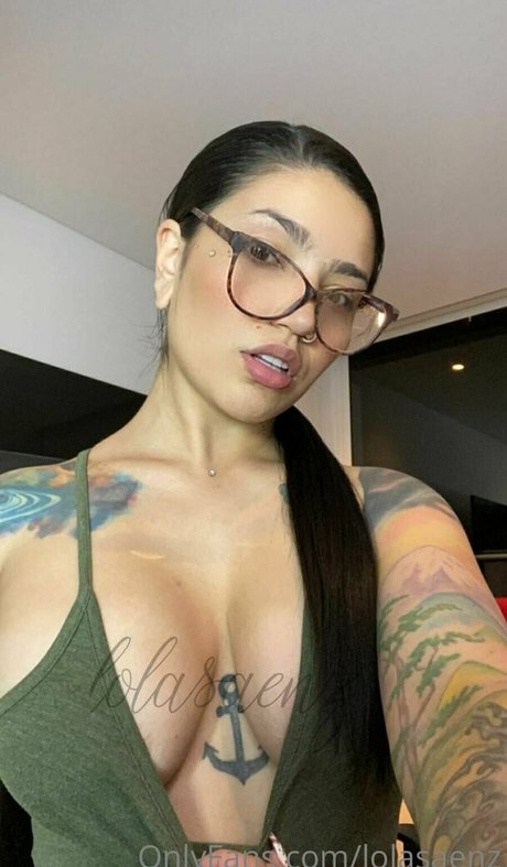 lolisaenz 美しいモデル 写真