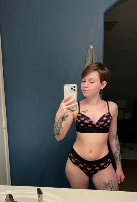 jaymee pineapple ポルノスター 写真