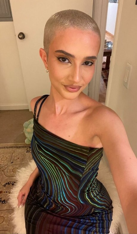 Daisy Delancey 裸のスター 写真