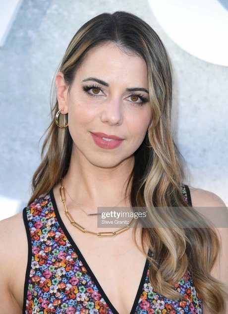 Laura Bailey 裸のポルノスター 写真