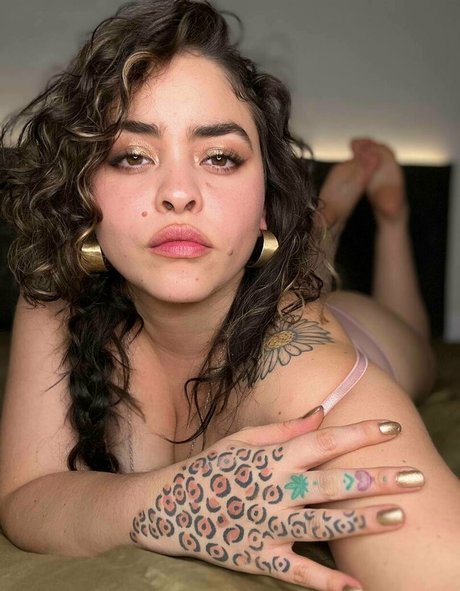 lilahfree セクシーモデル 写真