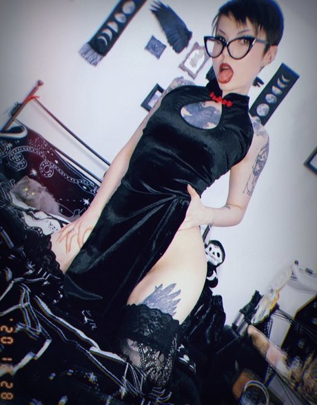 巨乳 顔射 OnlyFans 美しい裸 写真