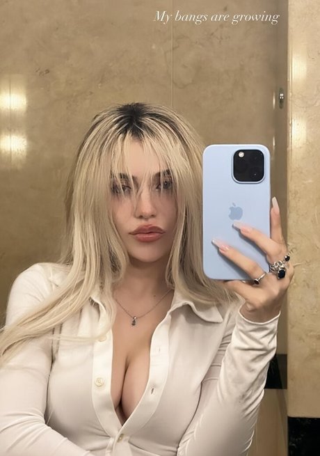 Ava Max 最高のポルノスター 画像