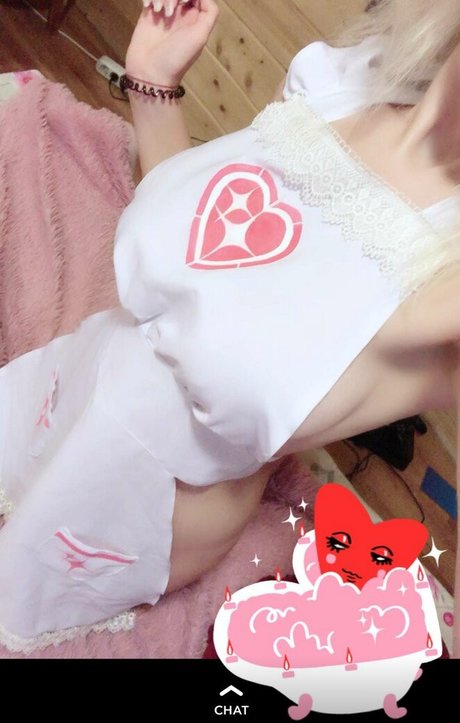 Nikachi Kotova セクシーなポルノスター ギャラリー