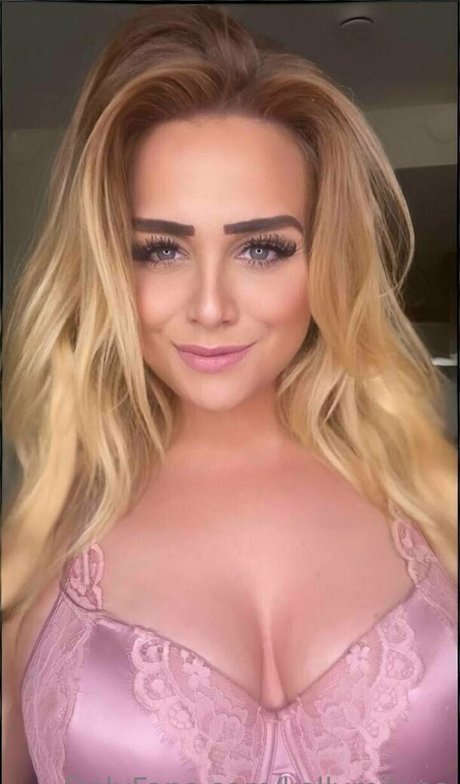 kellymilana 可愛いモデル 写真