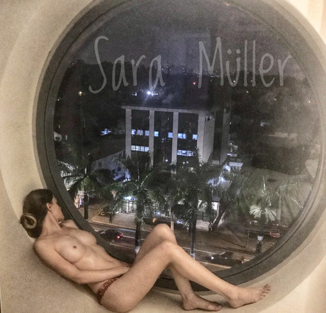 Sara Muller 限定スター 画像