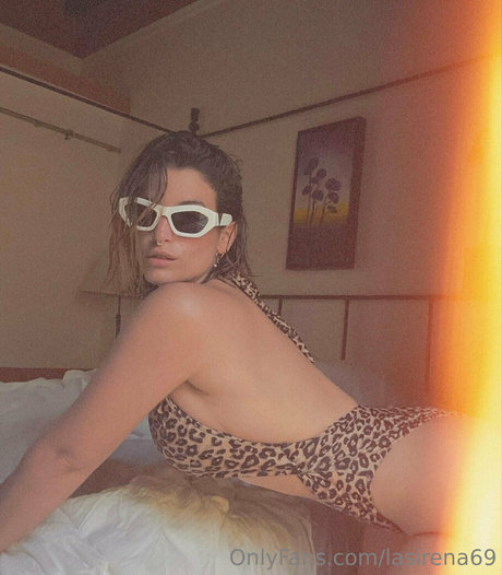 ナチュラルポーグオンリーファン 裸 写真