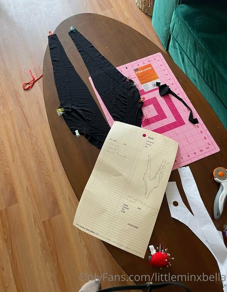 littleminxbella 高品質スター 写真