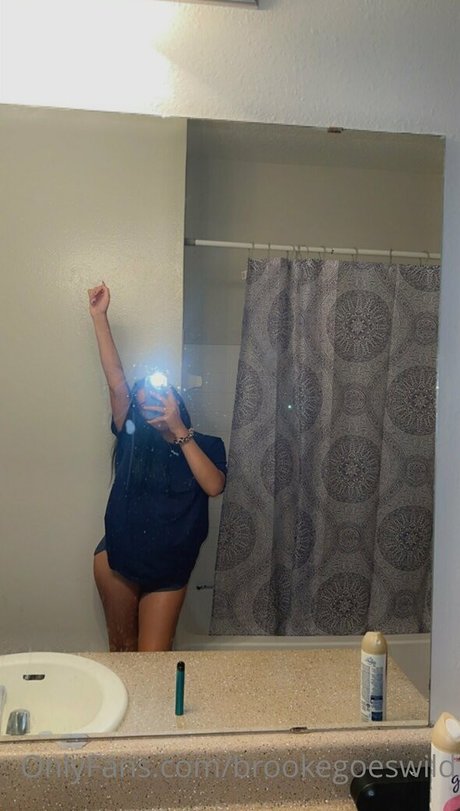 brookegoeswild profile image