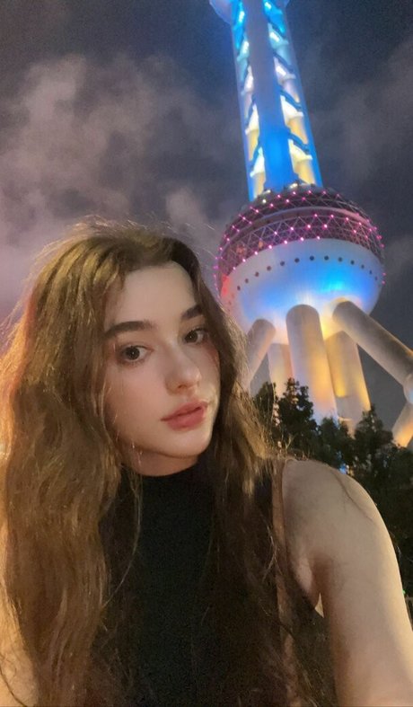 Dasha Taran スター ヌード 写真