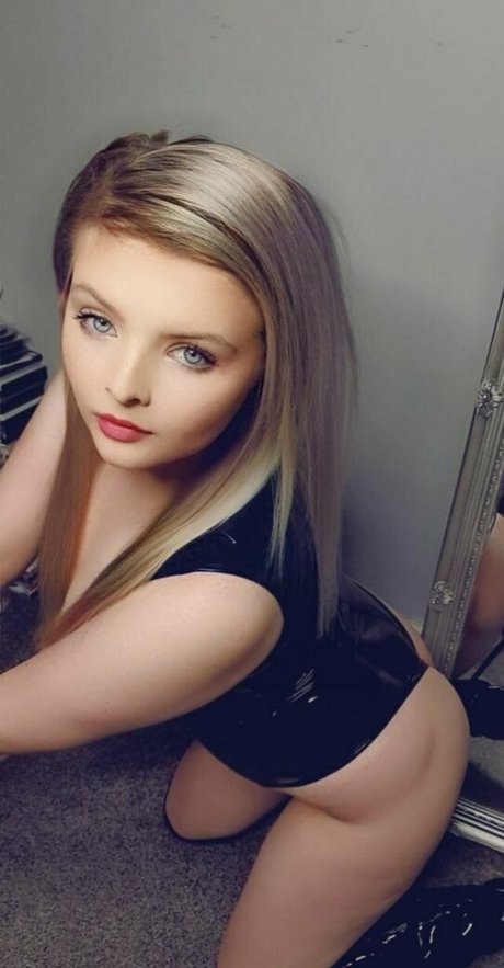 lexii louu ホット女優 写真
