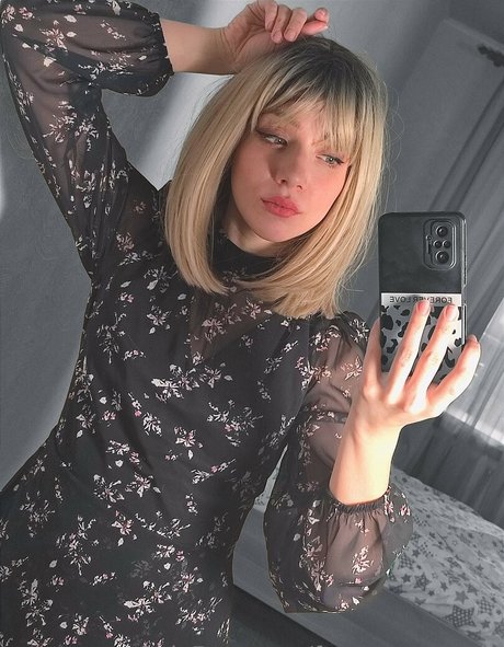 カービーキティOnlyfans 美しい裸 画像