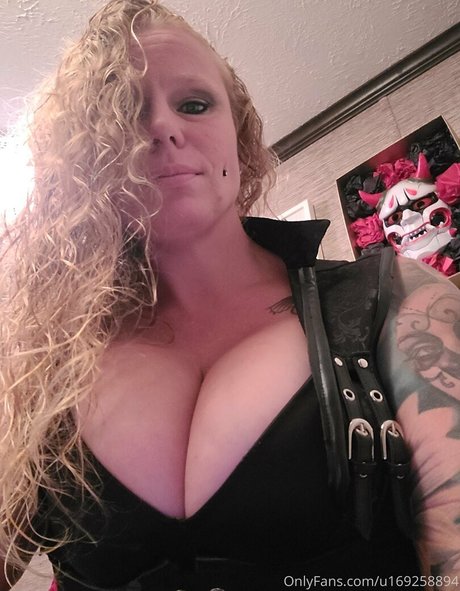 bigbootymandyj1981 セックススター 画像
