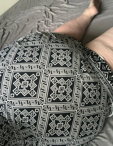 ladykeepsherlegsopen ポルノスター トップ 写真