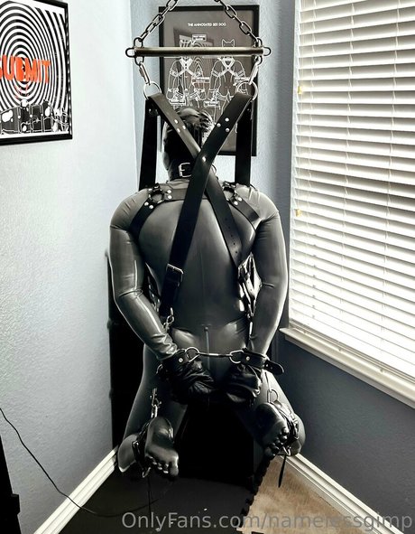 namelessgimp アダルトモデル 写真