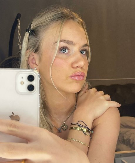 Gabriella Davies スターセックス 写真