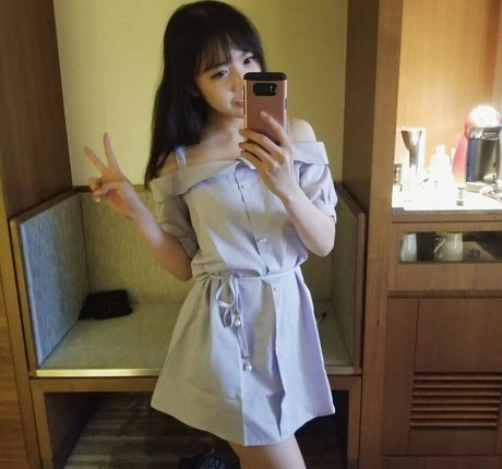 アマチュアペッギングOnlyFans ヌード 写真