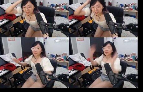LilyPichu エロティックモデル 写真