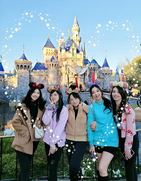 LilyPichu 完璧な女優 写真