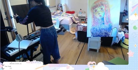 LilyPichu アダルトスター 写真
