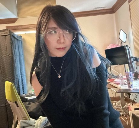 アジアンシスターOnlyFans ヌード 写真