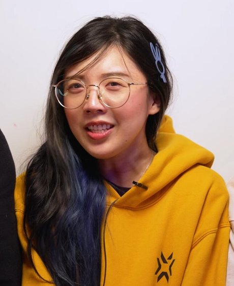 LilyPichu 高品質のポルノスター 写真