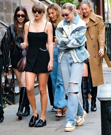 Taylor Swift ポルノスター ヌード 写真