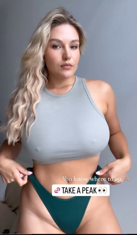 Paige Pilgrim トップスター 写真