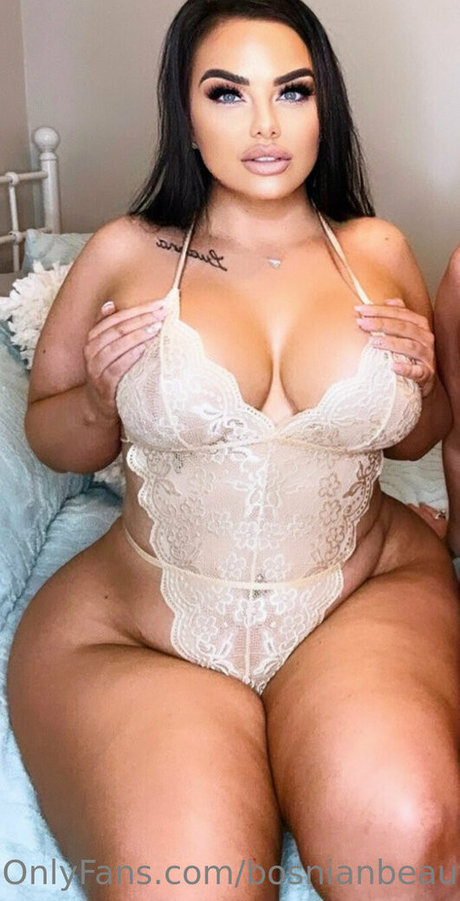 bosnianbeautyy トップポルノスター 画像