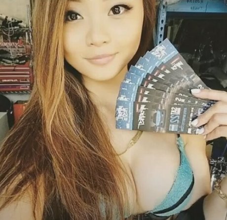 Cindy Phan エロティックなスター ギャラリー