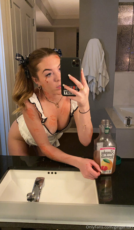 Gingerfrecklesvip モデル 写真