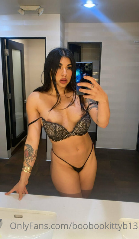 Boobookittyb13 ポルノ女優 画像